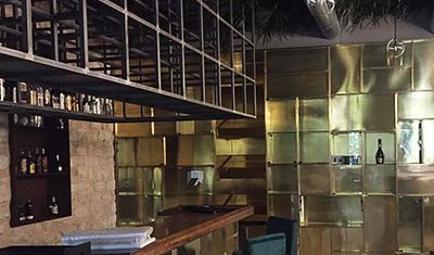 Muebles de hierro y latón